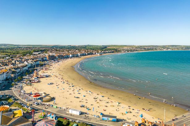 Huge search at Weymouth beach for missing woman who 'entered sea' and 'failed to return'