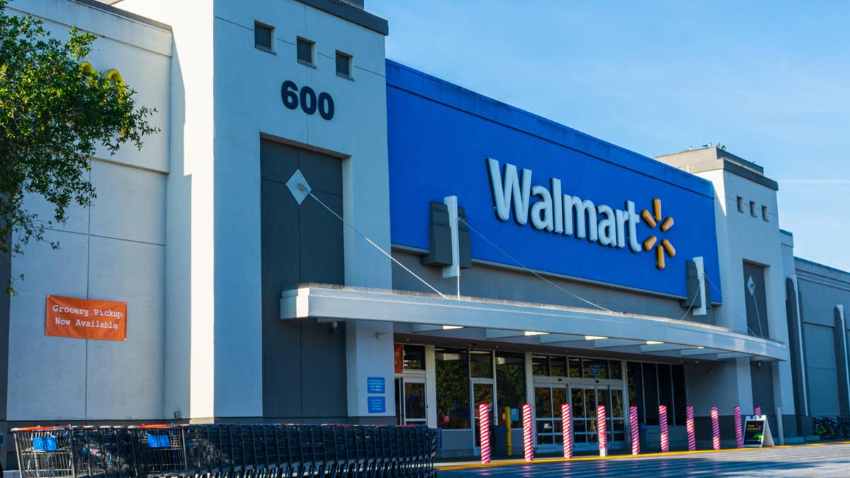 Walmart’s AI-enabled 2-in-1 laptop and tablet is now $90