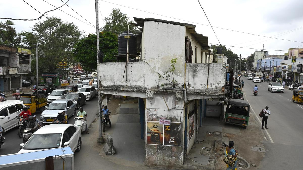 Rajiv Rahadari property owners to stage hunger strike on August 11 over elevated corridor land acquisition