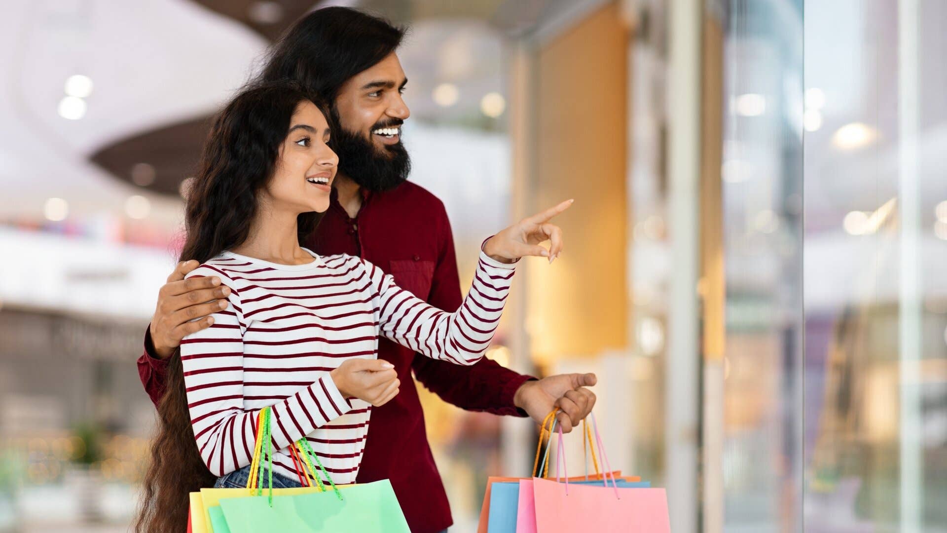 After closing stores, retailers make a risky cash trade