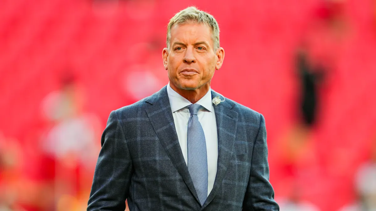 Troy Aikman confesses about his "ridiculous" daily routine to protect brain after surviving 10 career concussions