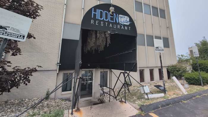 ‘Very unfortunate’: 2 dead, 1 injured after shooting at Southfield restaurant early Sunday morning