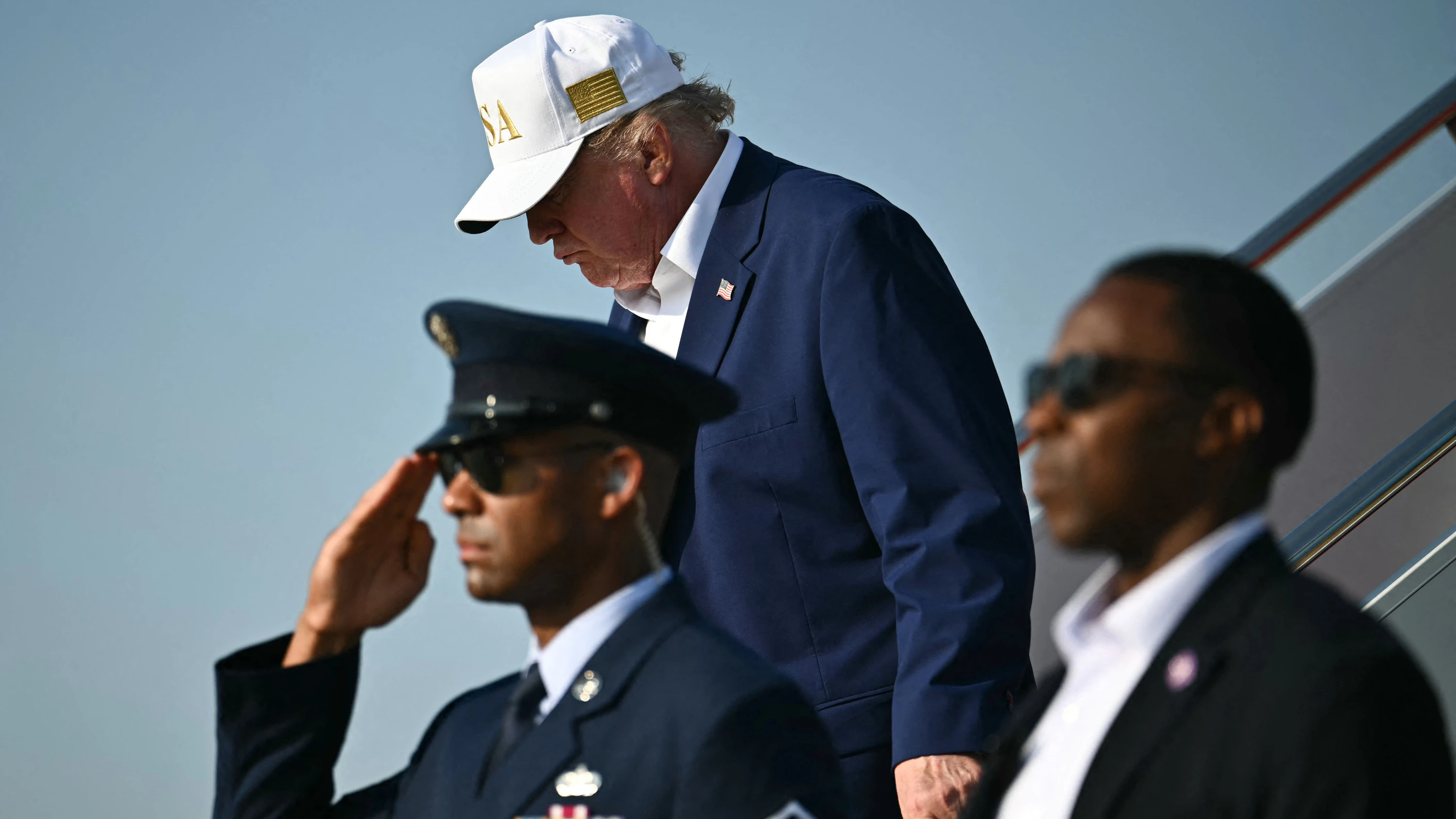 USA unter Trump: US-Militär fängt zwei Flugzeuge nahe Trumps Golfplatz ab