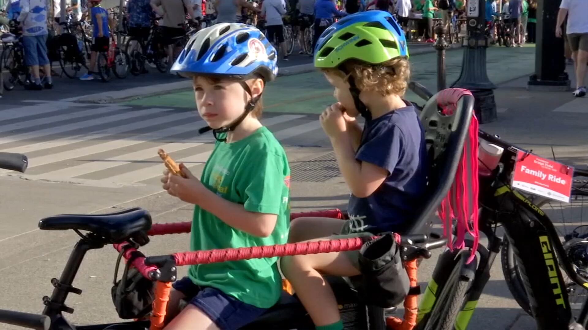 Thousands bike across Portland’s bridges during Providence Bridge Pedal event