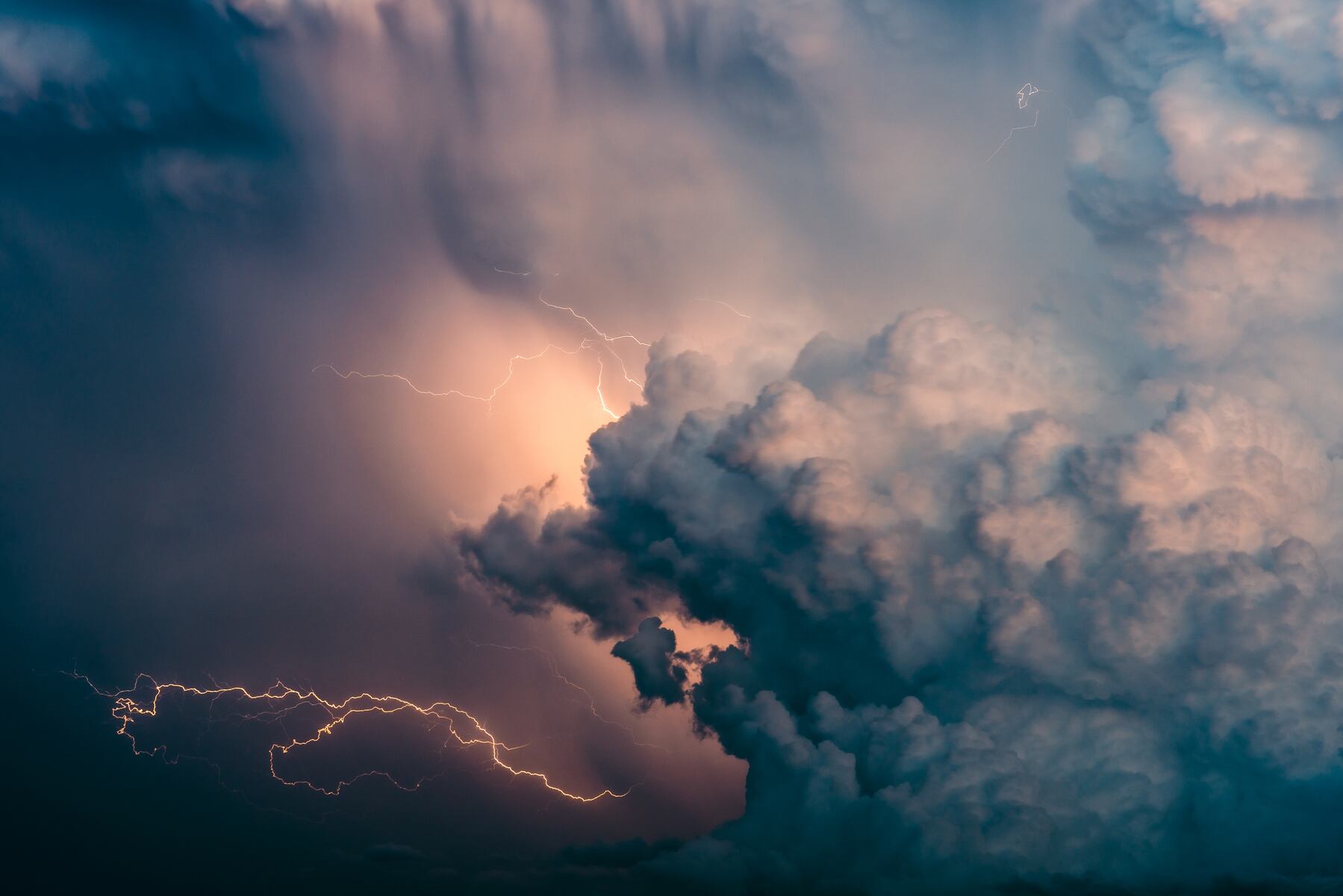Severe thunderstorm warning issued for central Pa. region