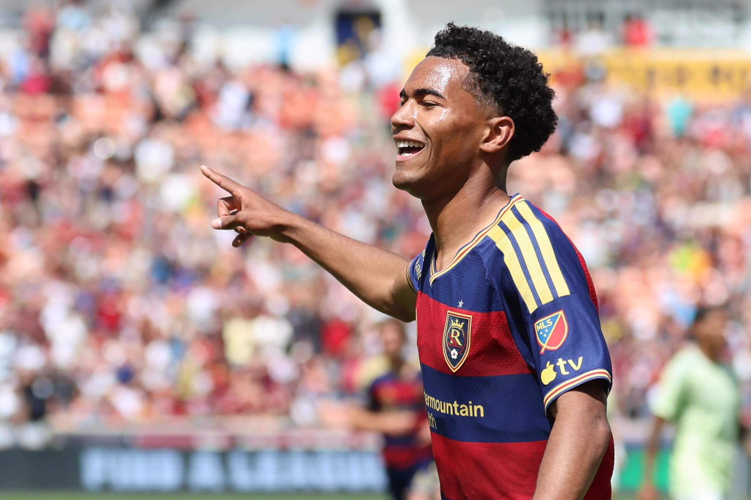 Crystal Palace finalizing signing of Real Salt Lake teenager Zavier Gozo