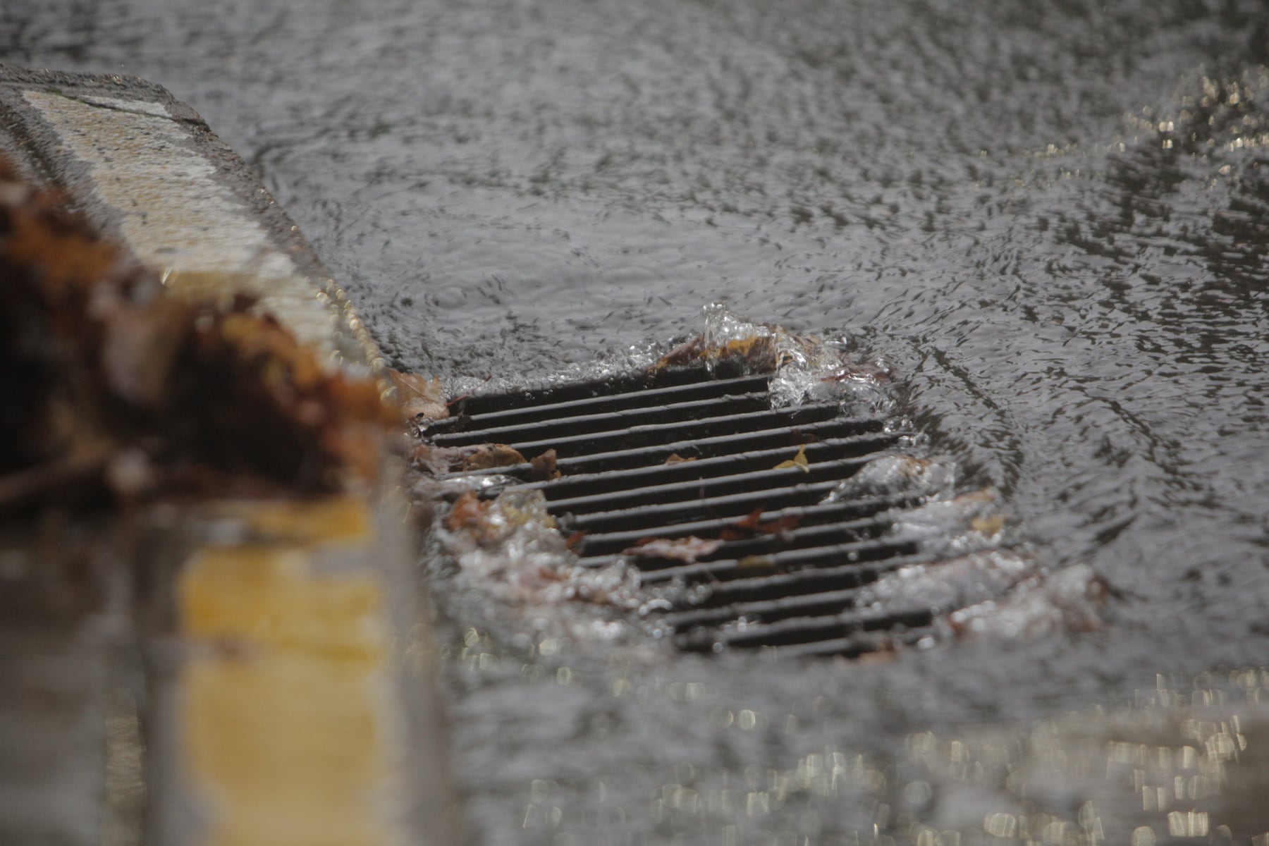 Up to 100 gallons of sulfuric acid spills into Portland’s drains, officials say