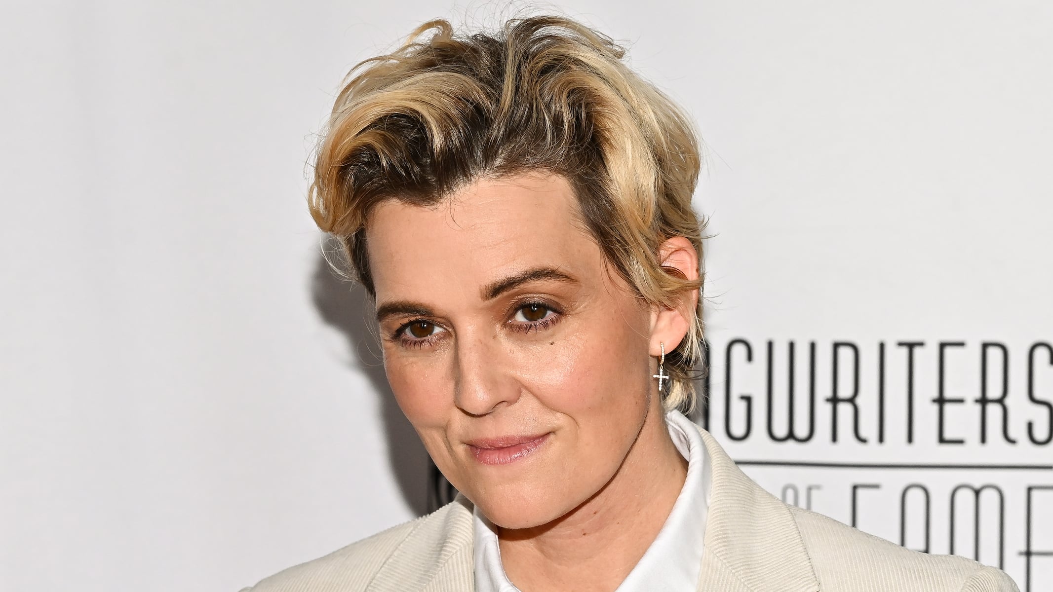 Beloved singer postpones tour for personal reasons: ‘I have been so profoundly anxious’