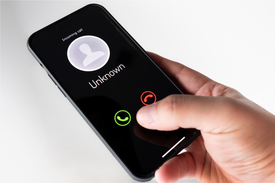 Jury duty scam texts, calls surge nationwide