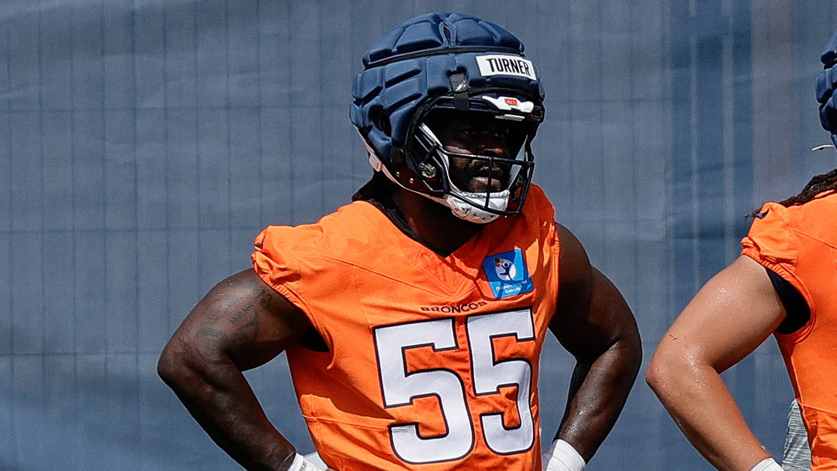 Broncos' LB Competition Gets a New Wrinkle With Return of Jordan Turner