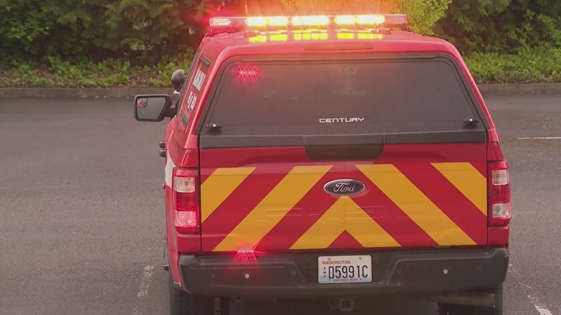 2 people extracted from small plane crash near Ridgefield