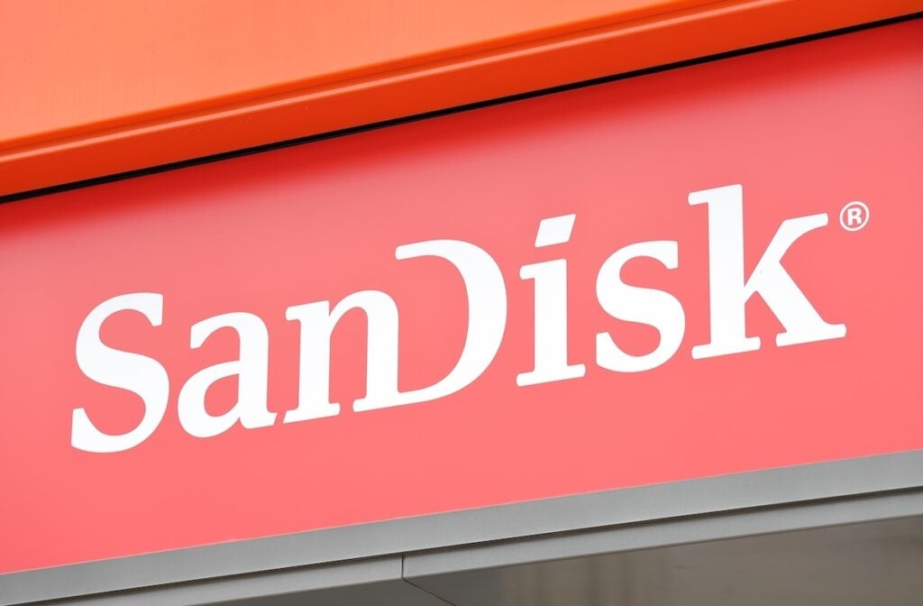 SanDisk CEO David Goeckeler Expects PC and Smartphone Sales to Decline in 2026, But Sees NAND Recovery Ahead: Here's Why