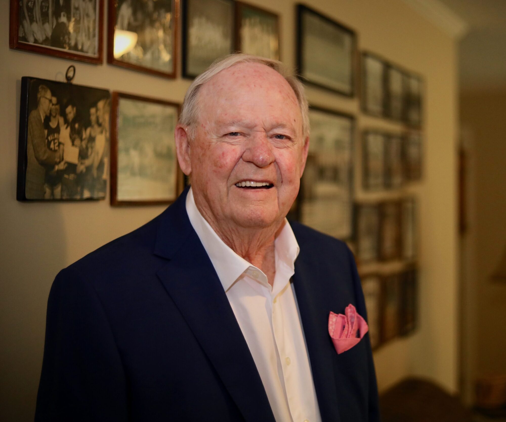 Mississippi State basketball icon Kermit Davis Sr. has died at 91