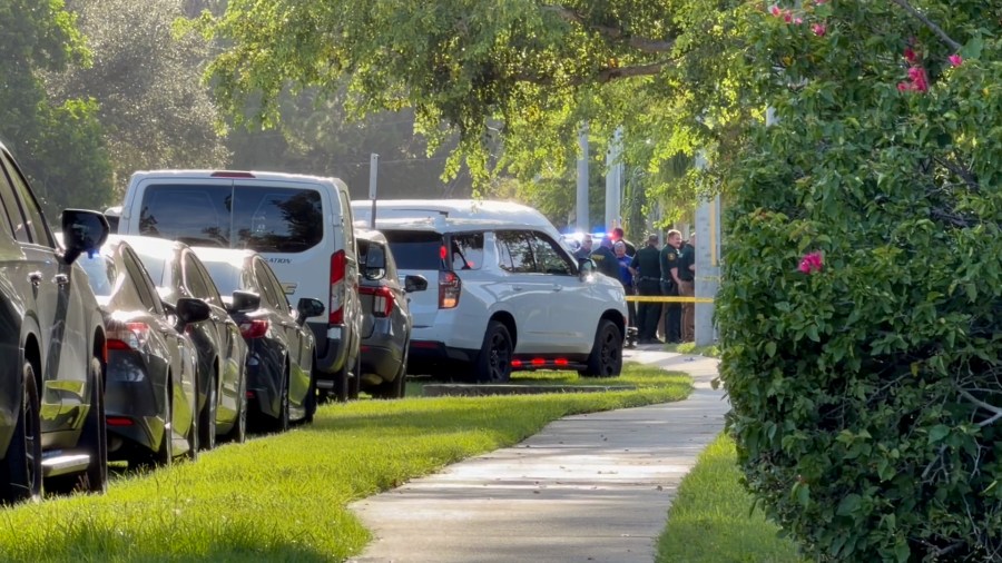 Woman dies, man hospitalized after Pinellas County domestic call, deputies say
