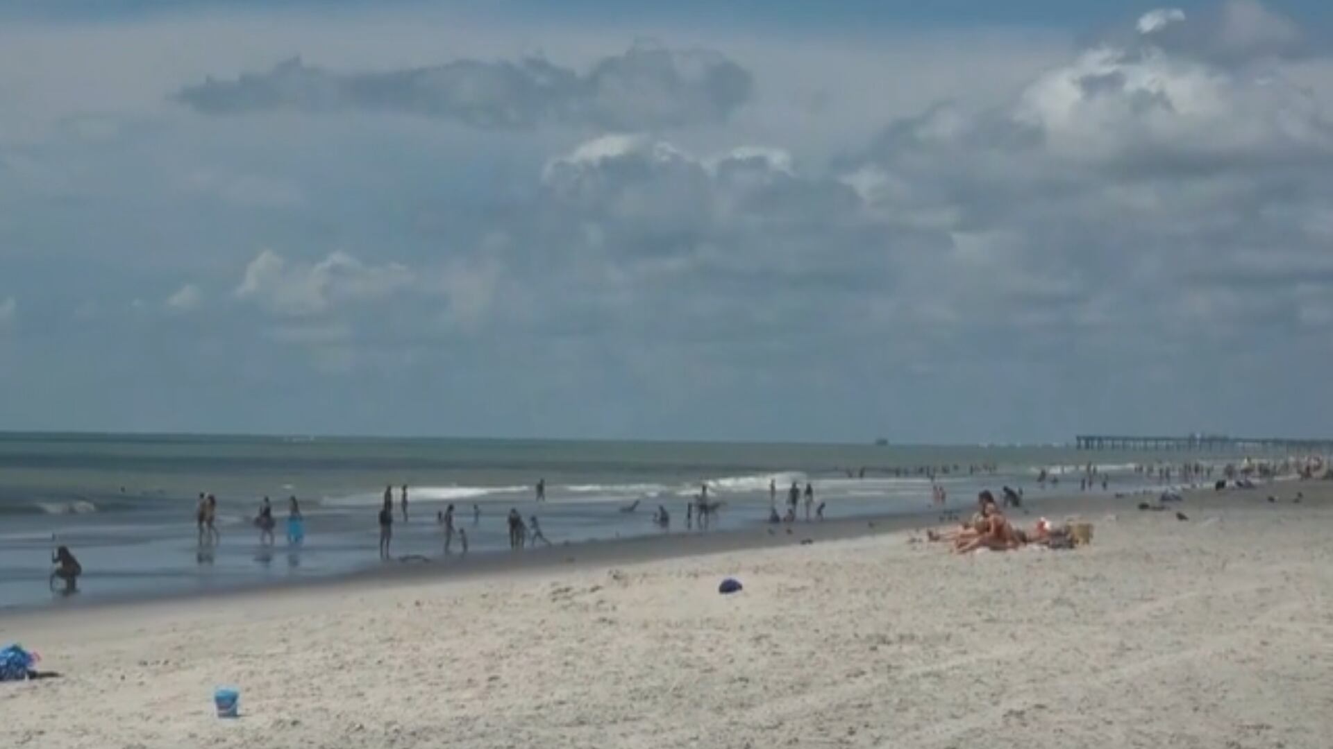 47-year-old good Samaritan dies rescuing young girl caught in rip current at the beach, police say