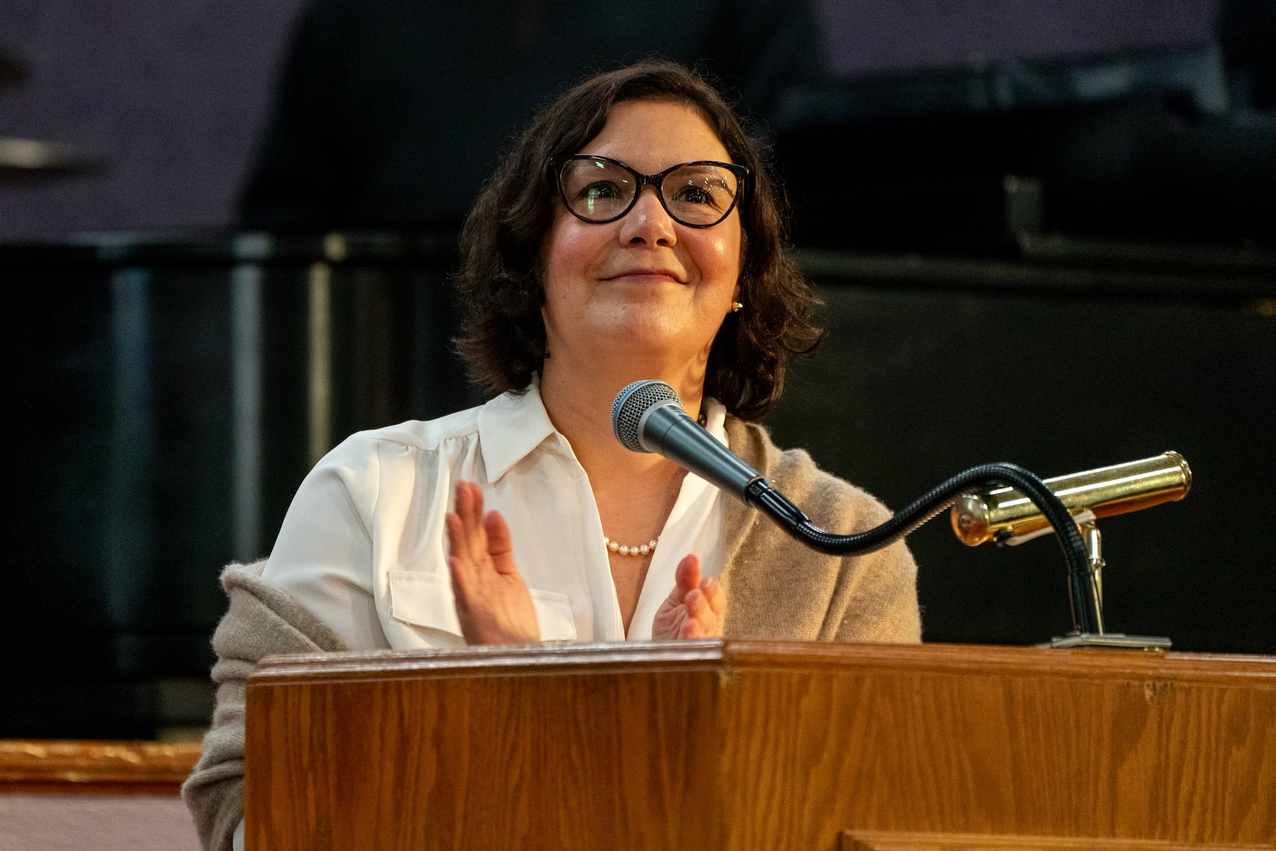 Multnomah County chair doubles down on hiring former Blazers executive as Moda Center negotiator