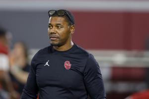 Deland McCullough stressing details with OU football's running backs in fall camp