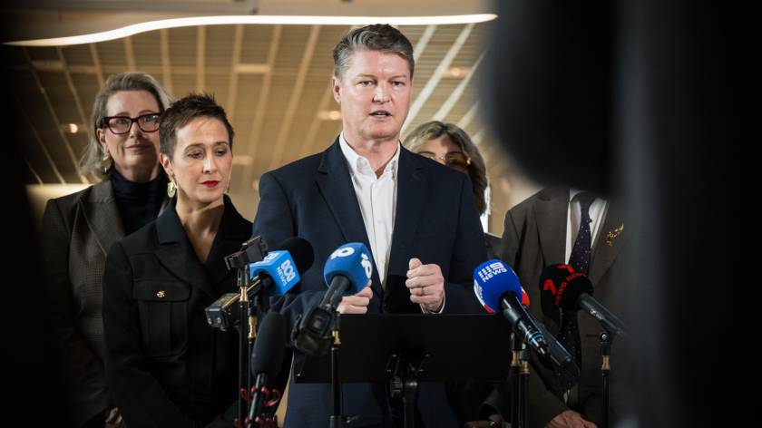 VIC Premier Ben Carroll delays controversial work from home policy