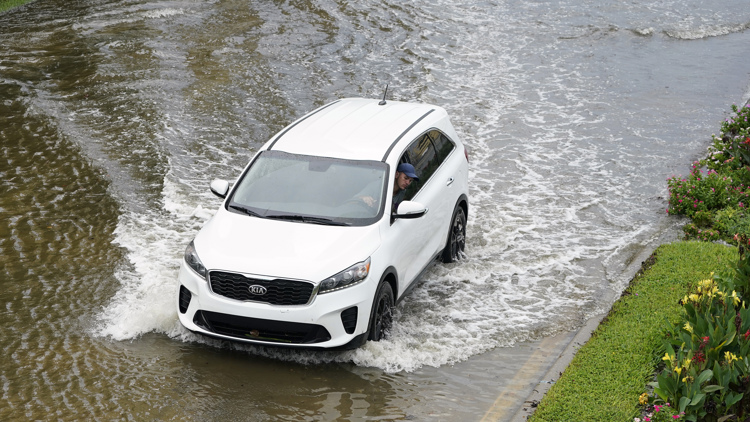 Concerned residents, lawmakers dissect stormwater spending in Tampa