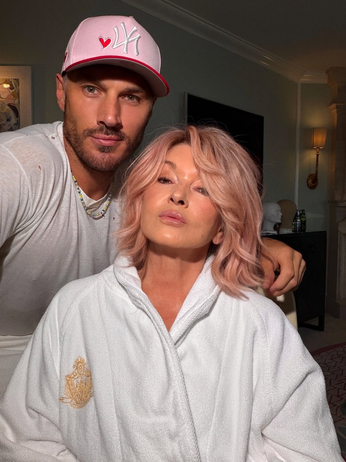 Martha Stewart Debuts 'Rose Gold' Hair, Ditches Signature Blonde Color