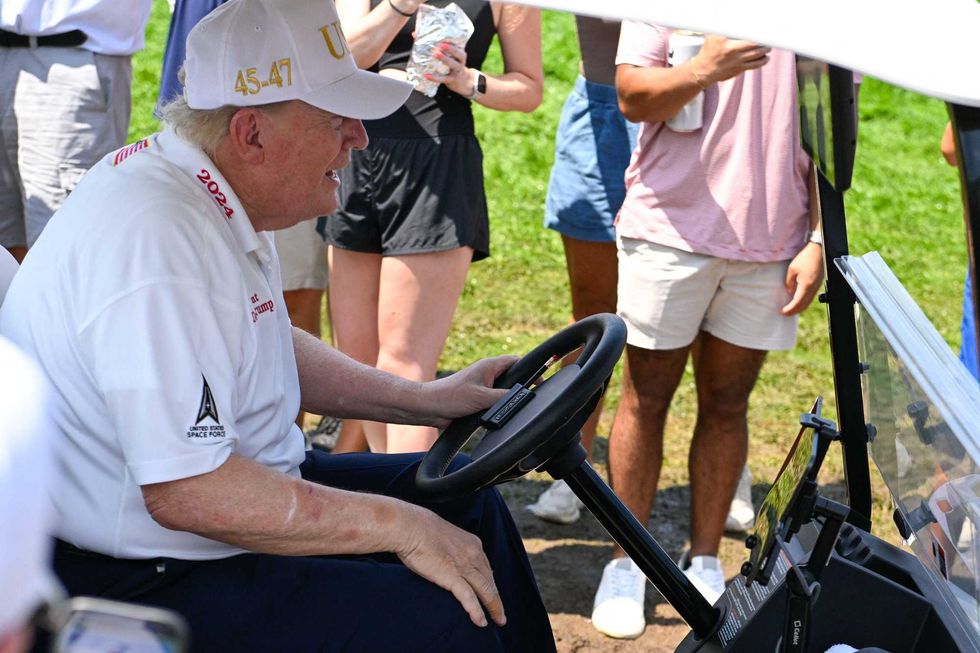 'Incredibly disturbing' Trump images shock analyst as golf outing sparks health concerns