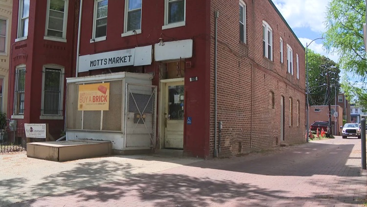 Beloved Capitol Hill corner store to reopen as grocery and cafe