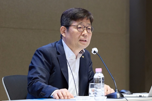 BOK expected to deliver 2nd rate hike to combat inflationary pressure: BOK senior deputy gov.