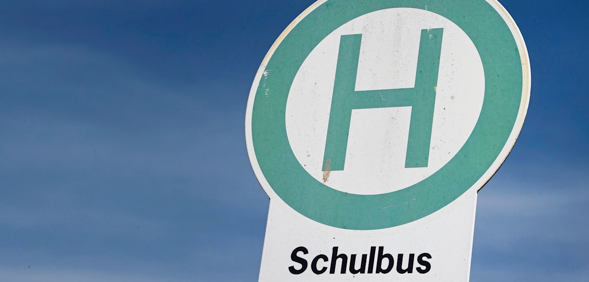 Polizei kontrolliert Schulbusse vor Schulstart | Stendal-News