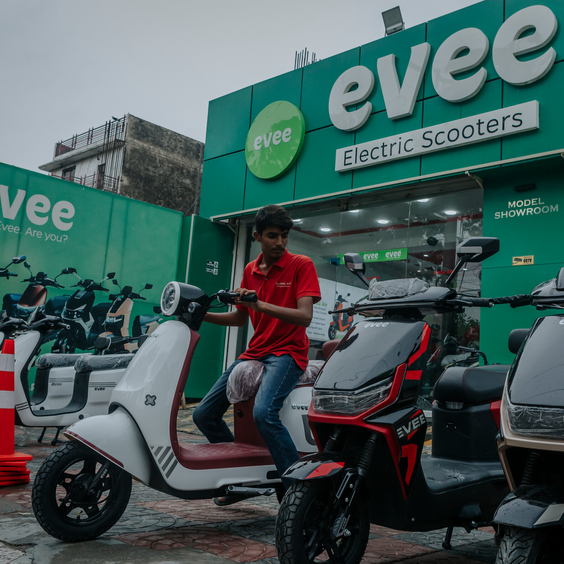 The Era of Electric Motorcycles Has Arrived in Pakistan and Beyond