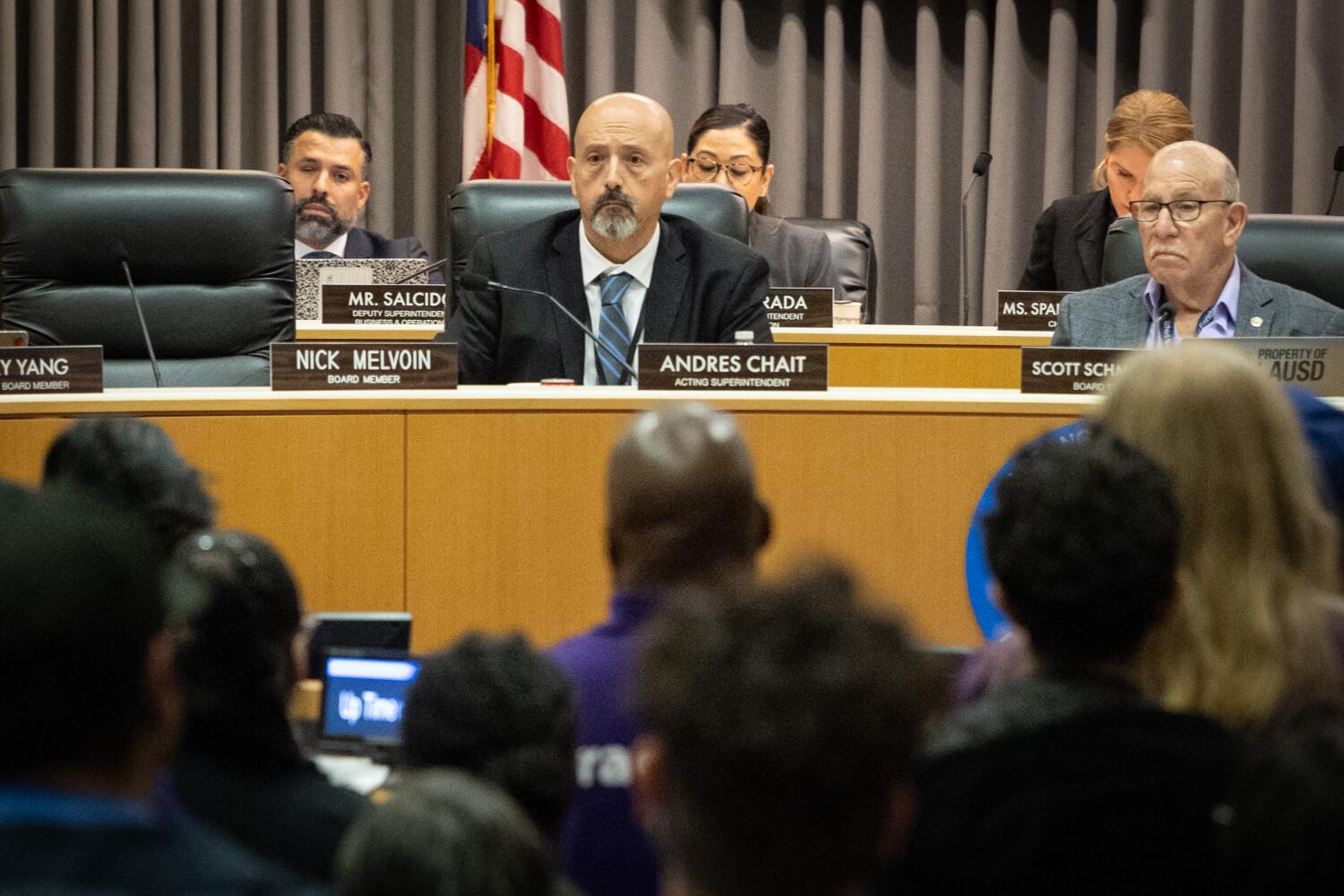 LAUSD budget crisis remains severe, fiscal experts say, as district works to calm fears