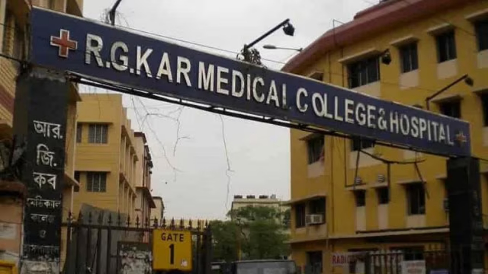 Food, water samples being tested after 30 girls from Kolkata school fall ill