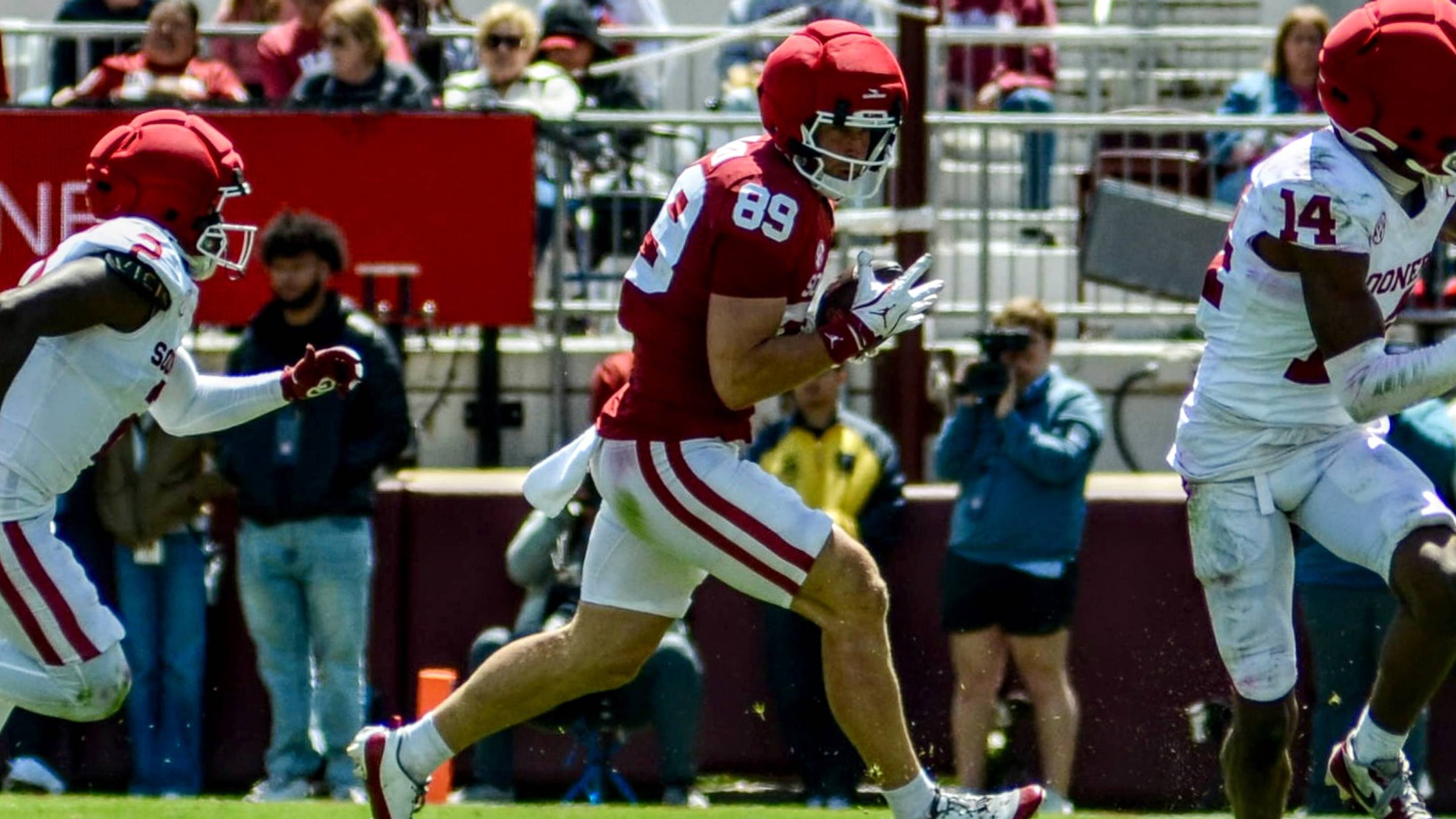 Hayden Hansen Isn't Just a Blocking Tight End, He's 'Whatever' Oklahoma Needs
