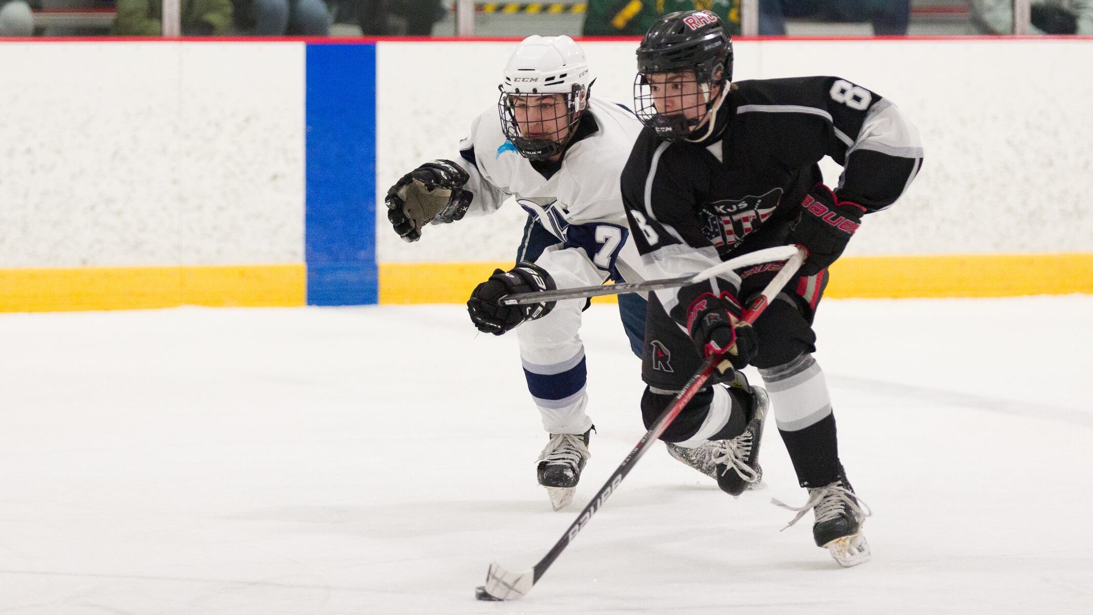 Teen N.J. hockey star wins medal with Team USA at prestigious international tournament