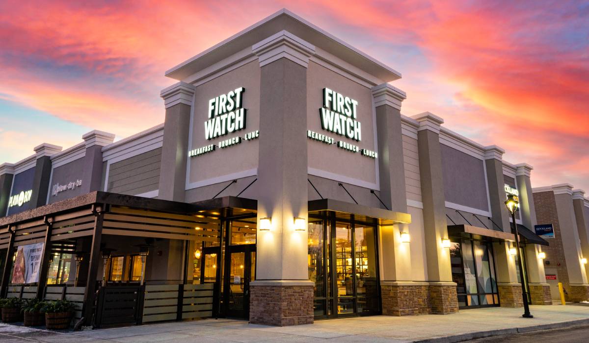 Five Women Leading at First Watch