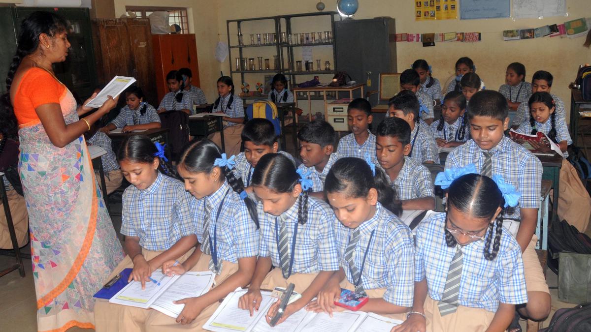 Shivamogga Police join hands with Education Department to bring school dropouts back to schools