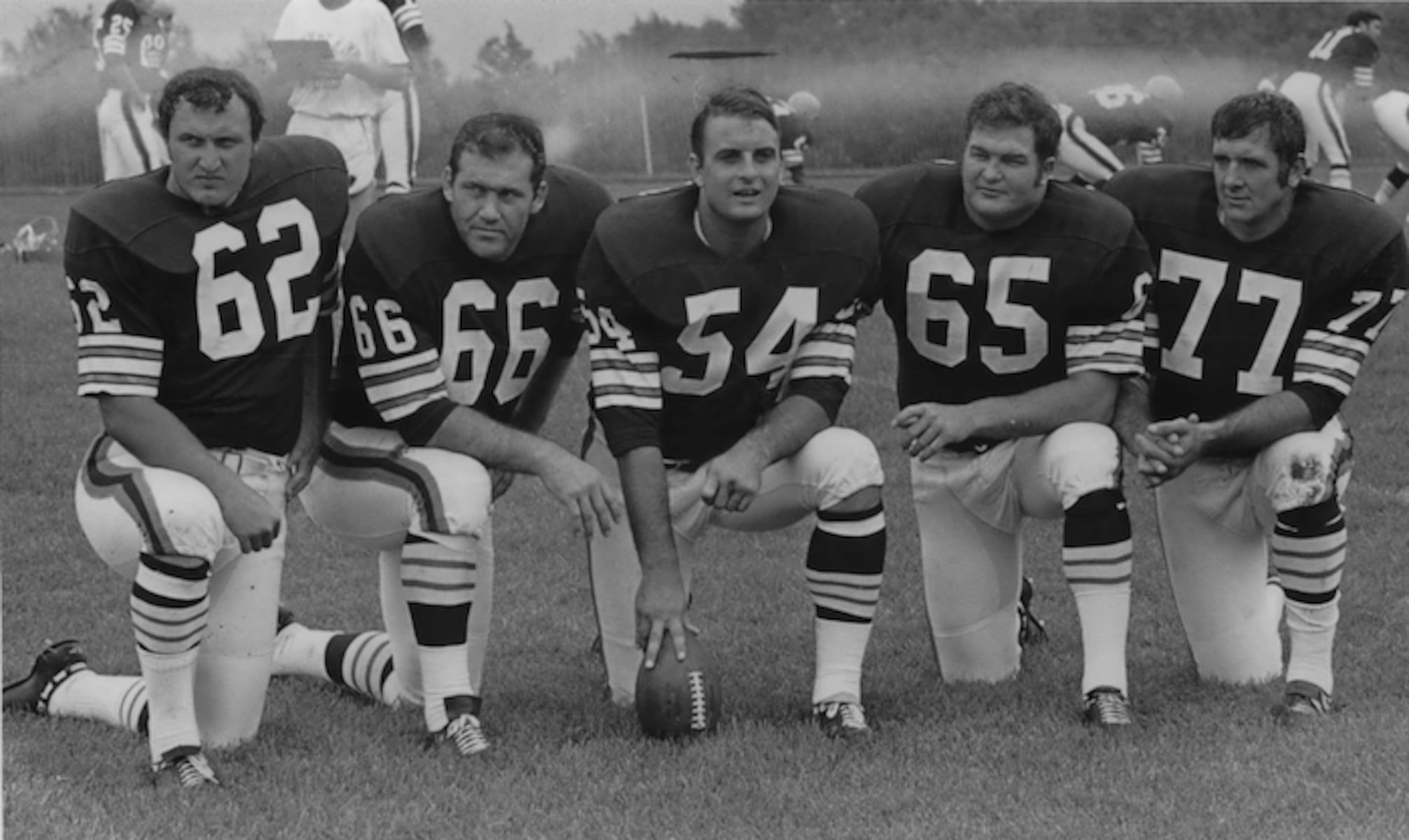 Ex-NFL center who won 2 Super Bowls as Giants assistant coach dies at 82