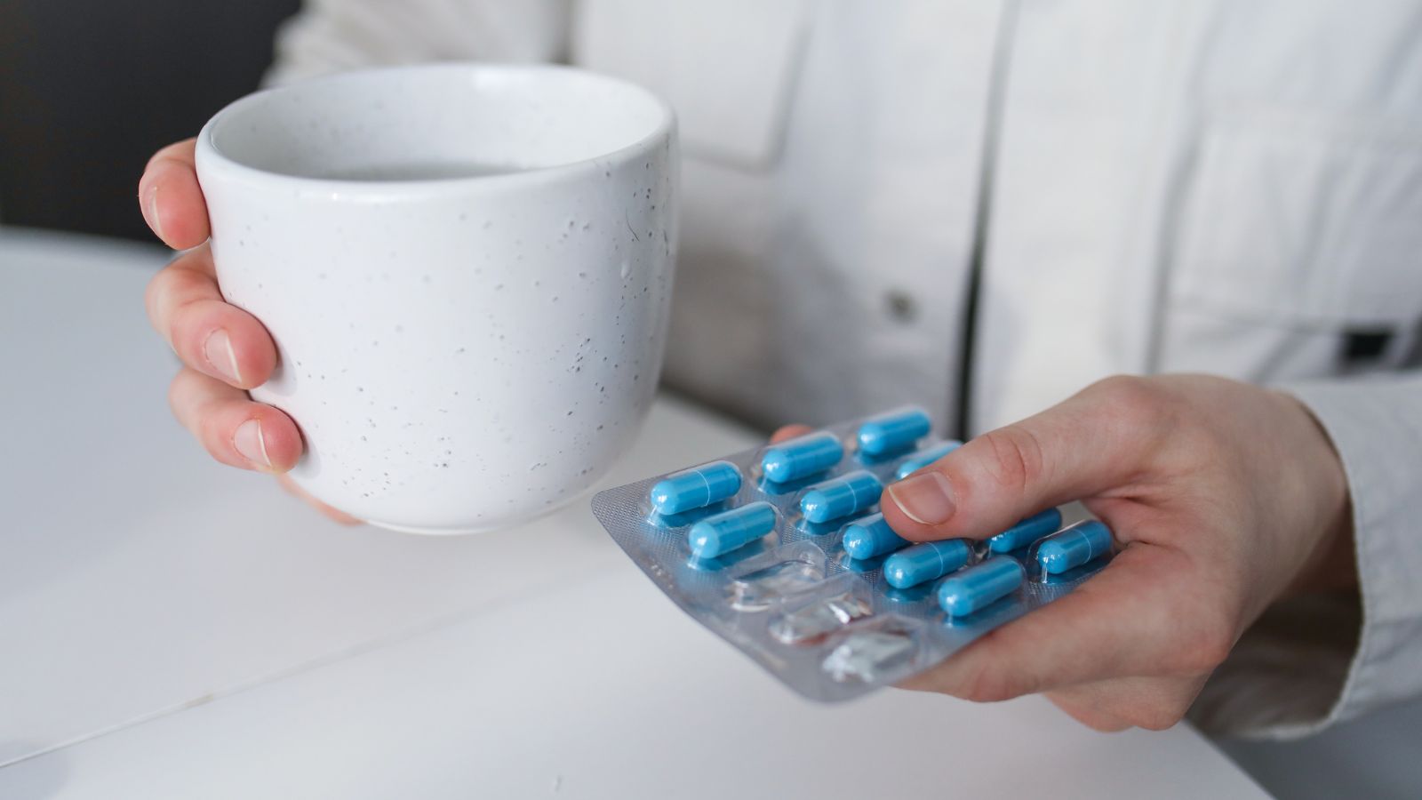 Antibiotics and blood sugar: Can they temporarily affect glucose metabolism?
