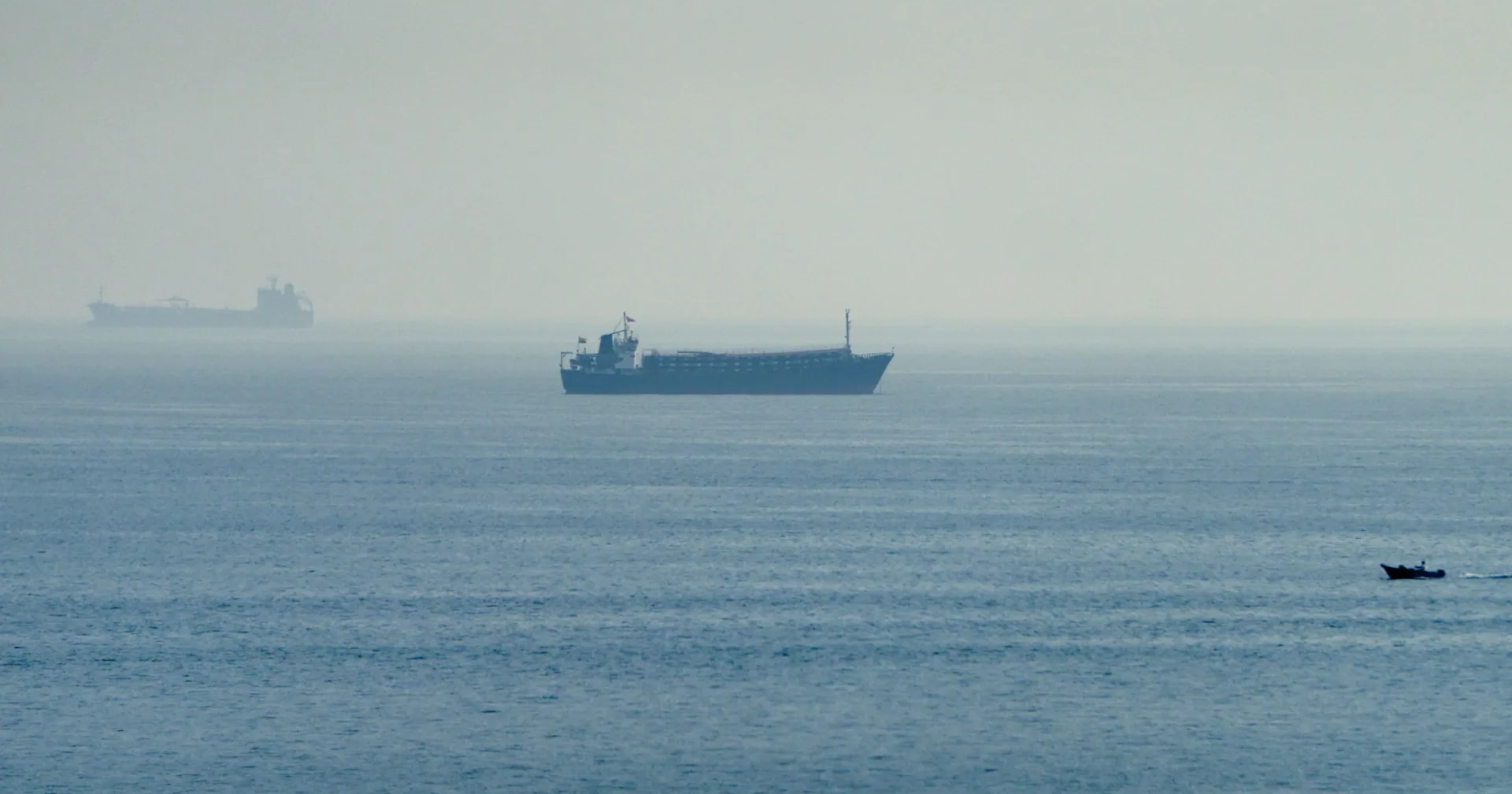 Iran, Oman progress in talks to reopen Strait of Hormuz amid 2026 crisis