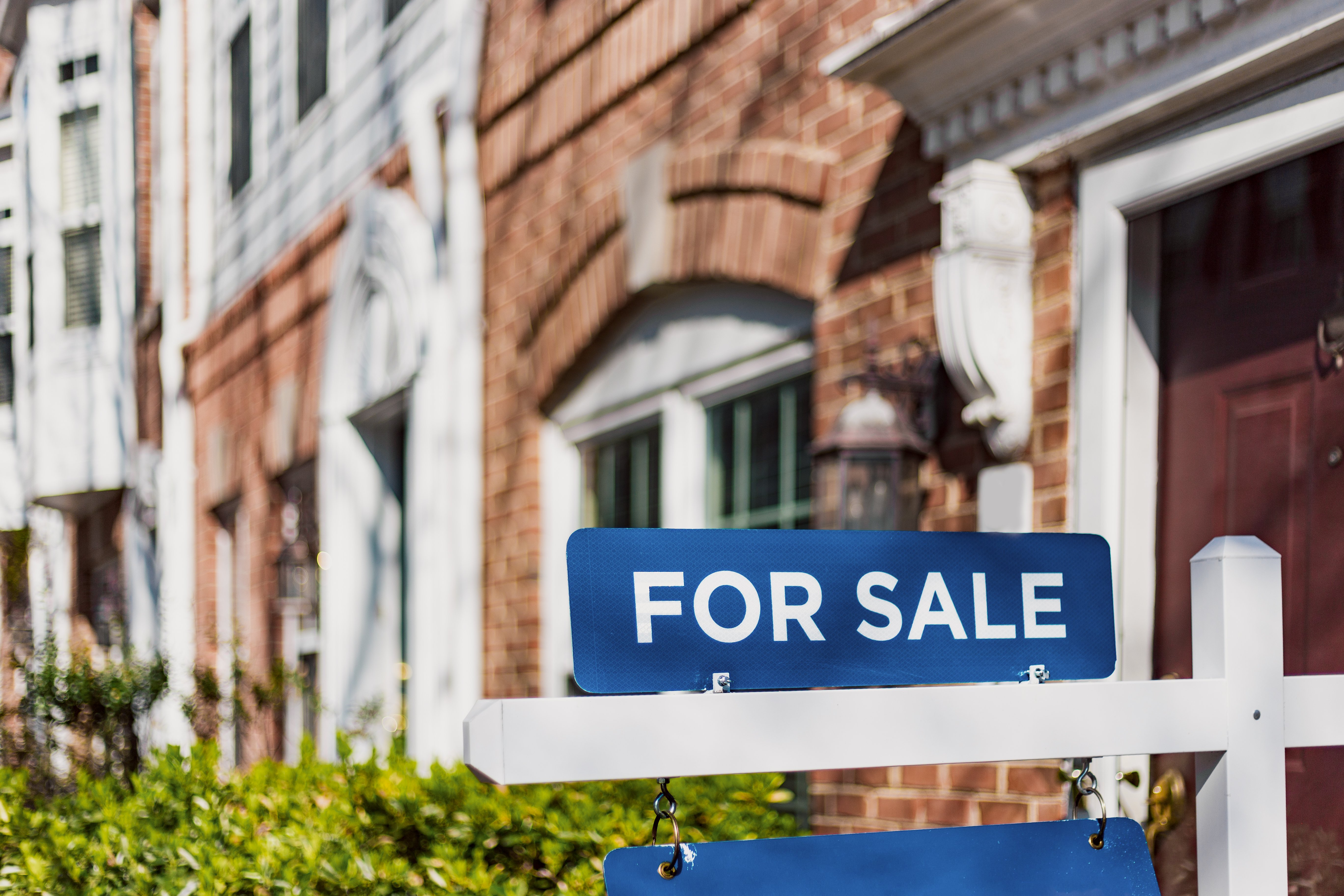 US existing homes fall 1.7% in July as record prices, high mortgage rates stifle would be-buyers