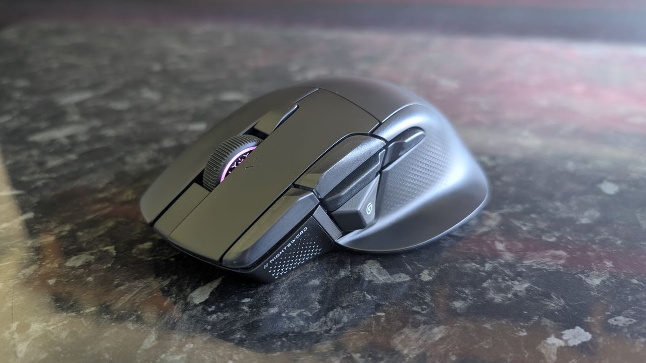The Corsair Nightsword V2 Wireless should feel like an upgrade, but I'm quite upset to see that it's lost a key selling feature of the original model