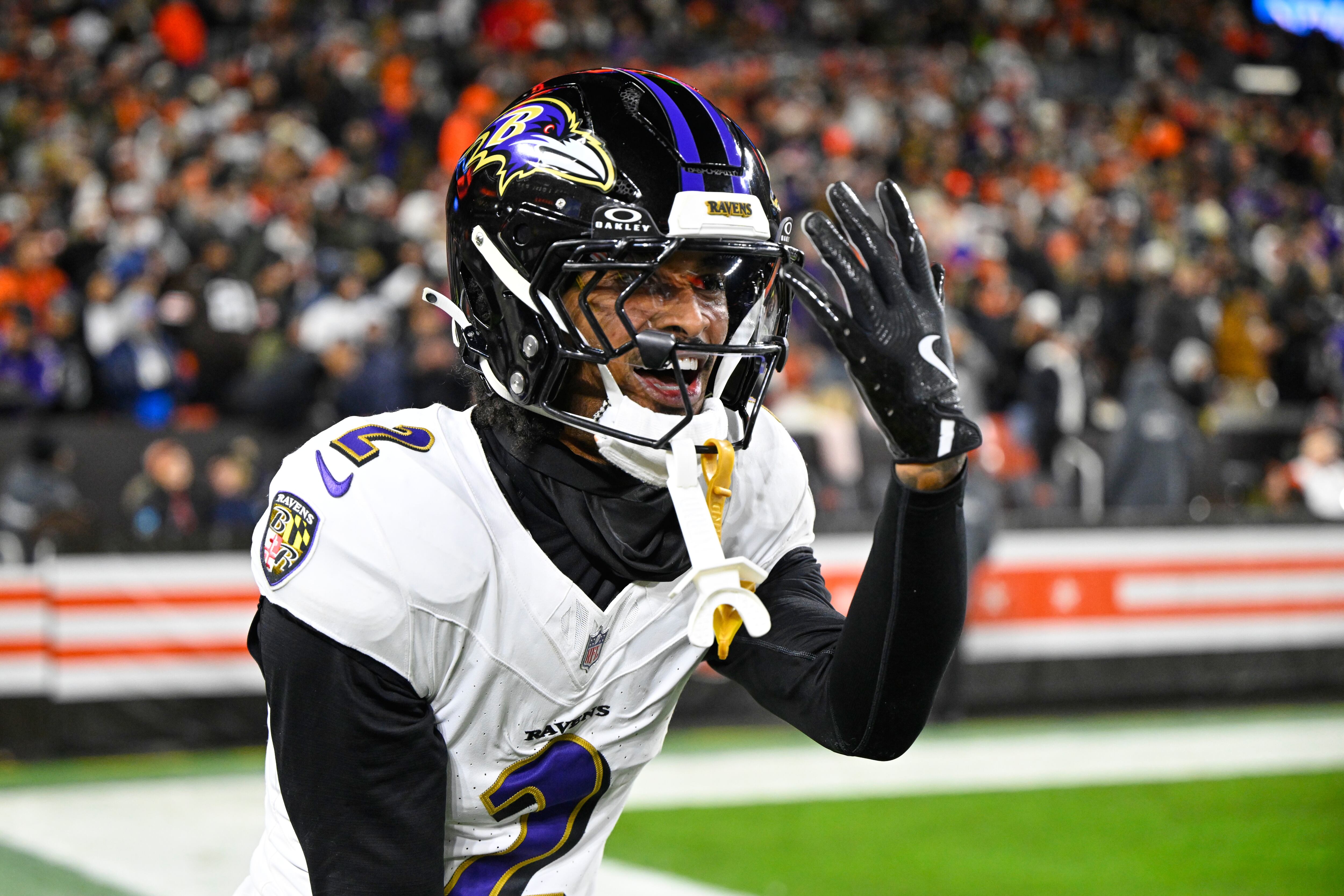 Ravens cornerback Nate Wiggins carted off the field with apparent leg injury
