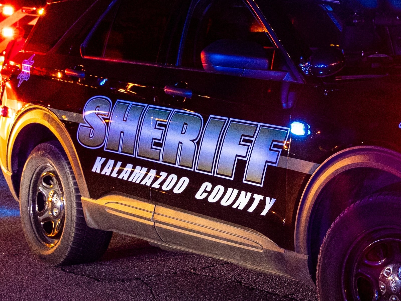 16-year-old girl stabbed in Kalamazoo County