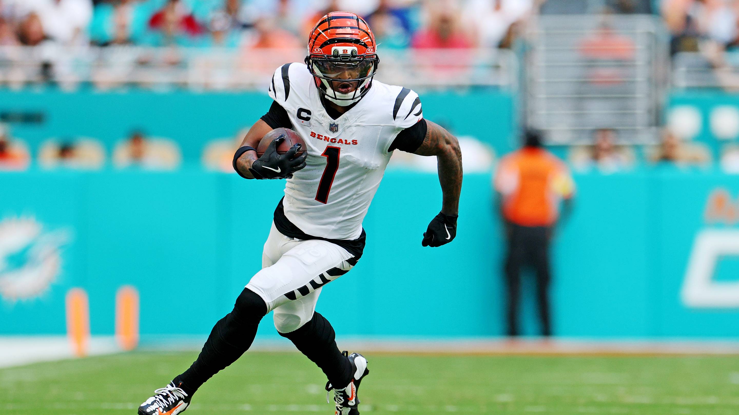 Joe Burrow & Ja'Marr Chase and 2 more QB-WR Stacks to Bookmark for Draft Day