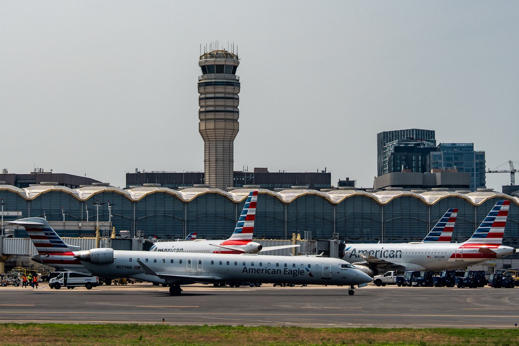 American Airlines named No. 1 airline most likely to mishandle your luggage, study shows