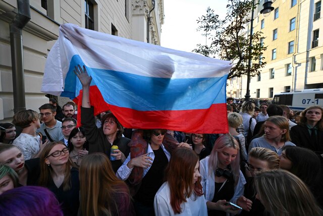 Hundreds of teenagers waited hours outside Russia’s Supreme Court to witness the only antiwar party lose its place on the ballot. Then a police officer raised a megaphone to talk about draft offices.