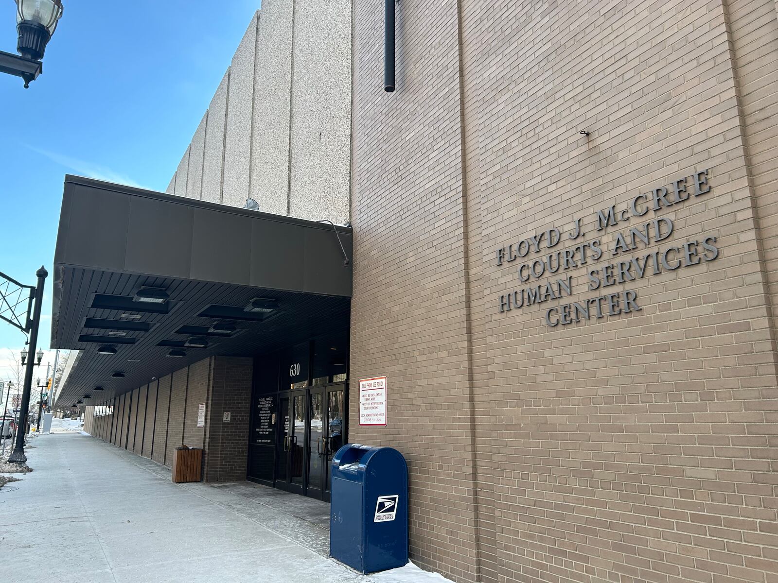 Former Flint police officer’s criminal case postponed over missing discovery