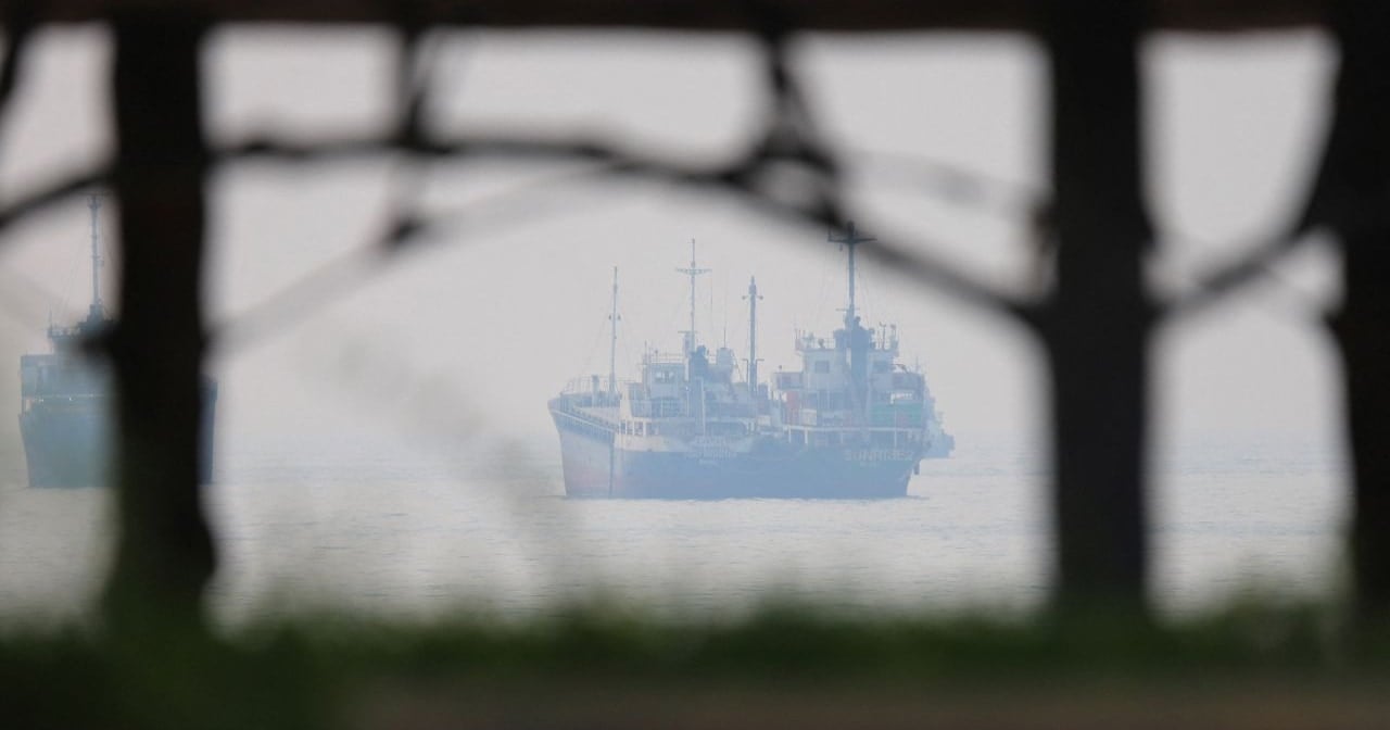 Iran official says Hormuz will remain closed unless US meets conditions