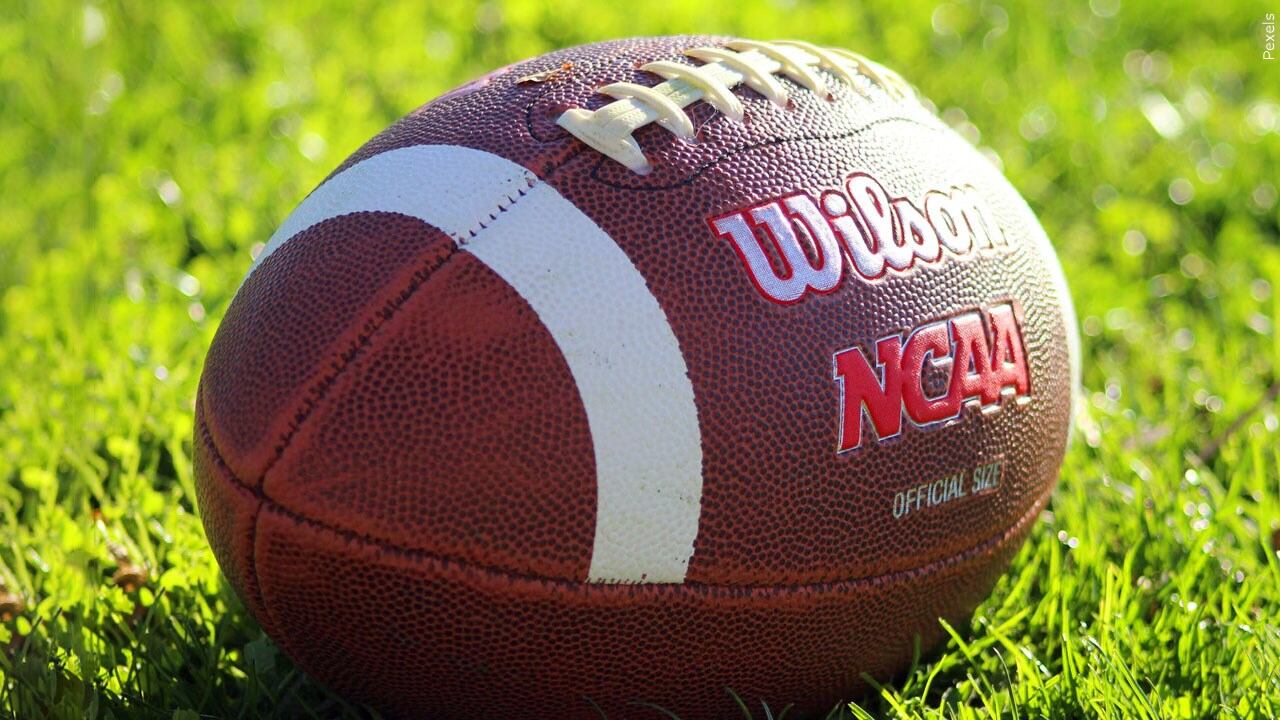 Senate leaders eye college athlete pay rules