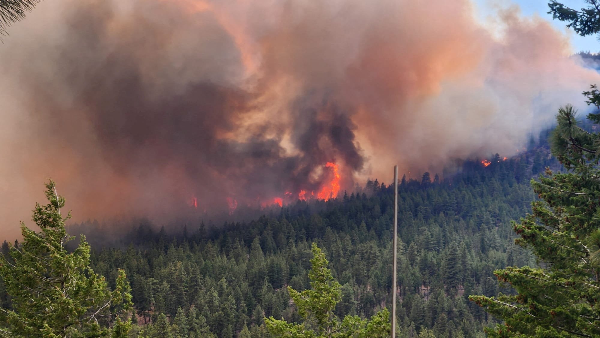 B.C. continues to face explosive wildfire conditions, officials warn