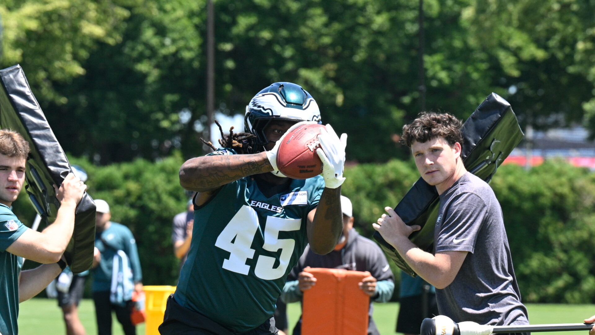 Browns claim TE Dae'Quan Wright off waivers, put DB Damarri Mathis on IR